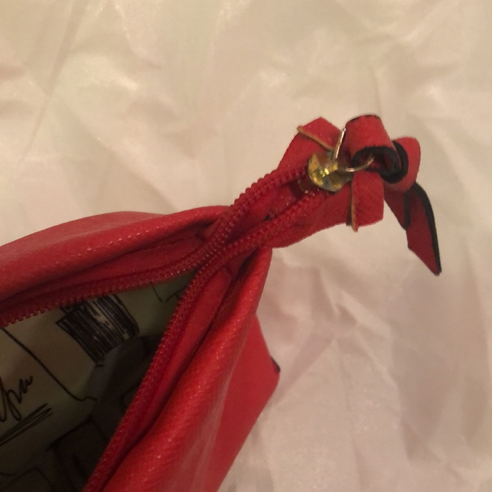 Small Red Handbag - Picture 6 of 6